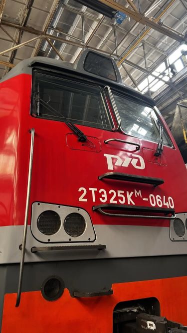 Сервисное локомотивное депо Сольвычегодск выпустило в работу первый тепловоз серии 2ТЭ25КМ после ремонта объёмом ТР-3